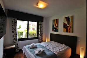 3 soverom, strykejern/-brett, wi-fi (inkludert) og sengetøy