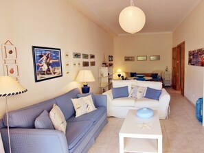TV - Los Arcos 1 - Pool & Vilamoura Center (Vilamoura)