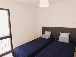 1 bedroom, iron/ironing board, travel cot, free WiFi - Albufeira 4 - Beach & Old Town (Albufeira)