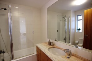 Hair dryer, towels, shampoo - Lago Azul 2 - Pool & Vilamoura Center (Vilamoura)