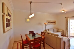 TV - ViaMar - Pool & Vilamoura Center (Vilamoura)