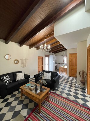 Living area - Casa Rural 3R Complete (Don Álvaro)