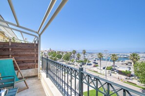 Property grounds - Fronte del Porto. Sea view apartment a few steps from the beach. (Alghero)
