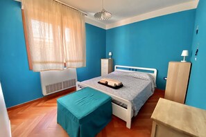 1 sovrum, strykjärn/strykbräda, wi-fi och sängkläder