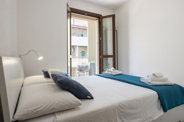 2 chambres, fer et planche à repasser, Wi-Fi, literie fournie