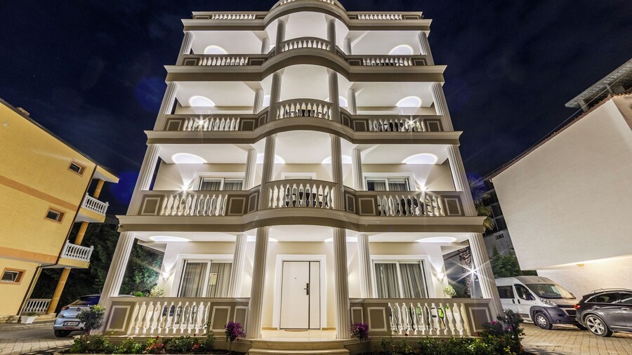 Sea Le Vie Hotel 2