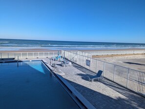 Piscine extérieure, piscine chauffée