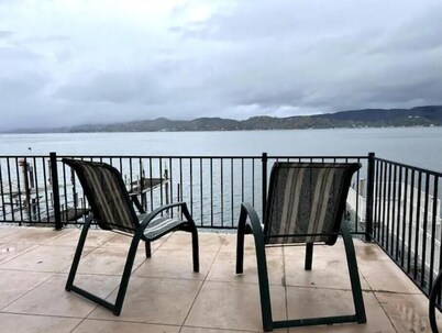 Entire Lake Front home on Beautiful Clearlake with Private Dock! See Pics!