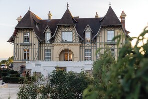 واجهة المنشأة