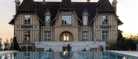 Fachada da propriedade