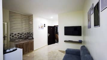 Una Smart TV, libros