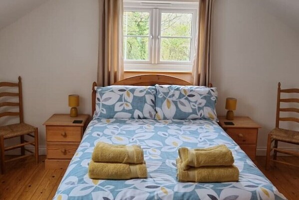 2 bedrooms - The Barn, a cosy cottage in rural Cornwall. (Withiel)