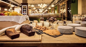 Daily buffet breakfast (EUR 18 per person)
