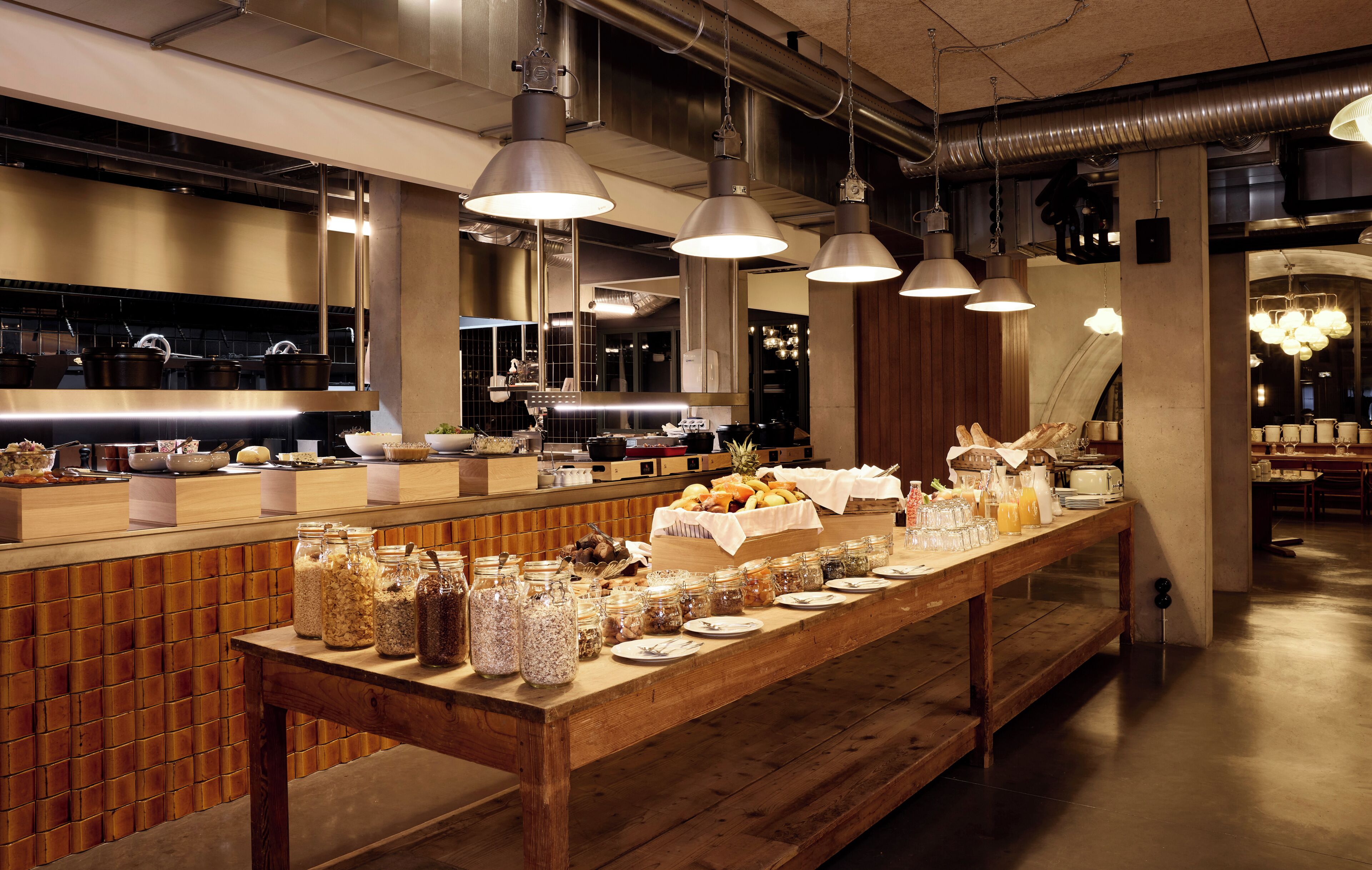 Petit déjeuner buffet servi tous les jours en supplément