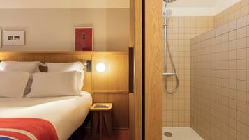 Superior Room, Mezzanine | Bathroom