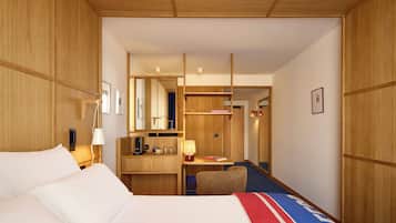 Standard Room | Premium bedding, in-room safe, desk, laptop workspace