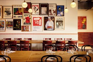 2 restaurants; breakfast, lunch, and dinner served - GRAND MESS Clermont-Ferrand (Clermont-Ferrand)