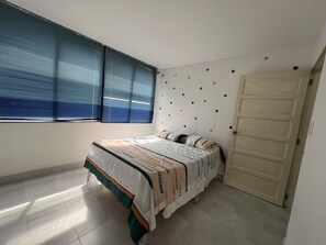 2 bedrooms, WiFi, bed sheets