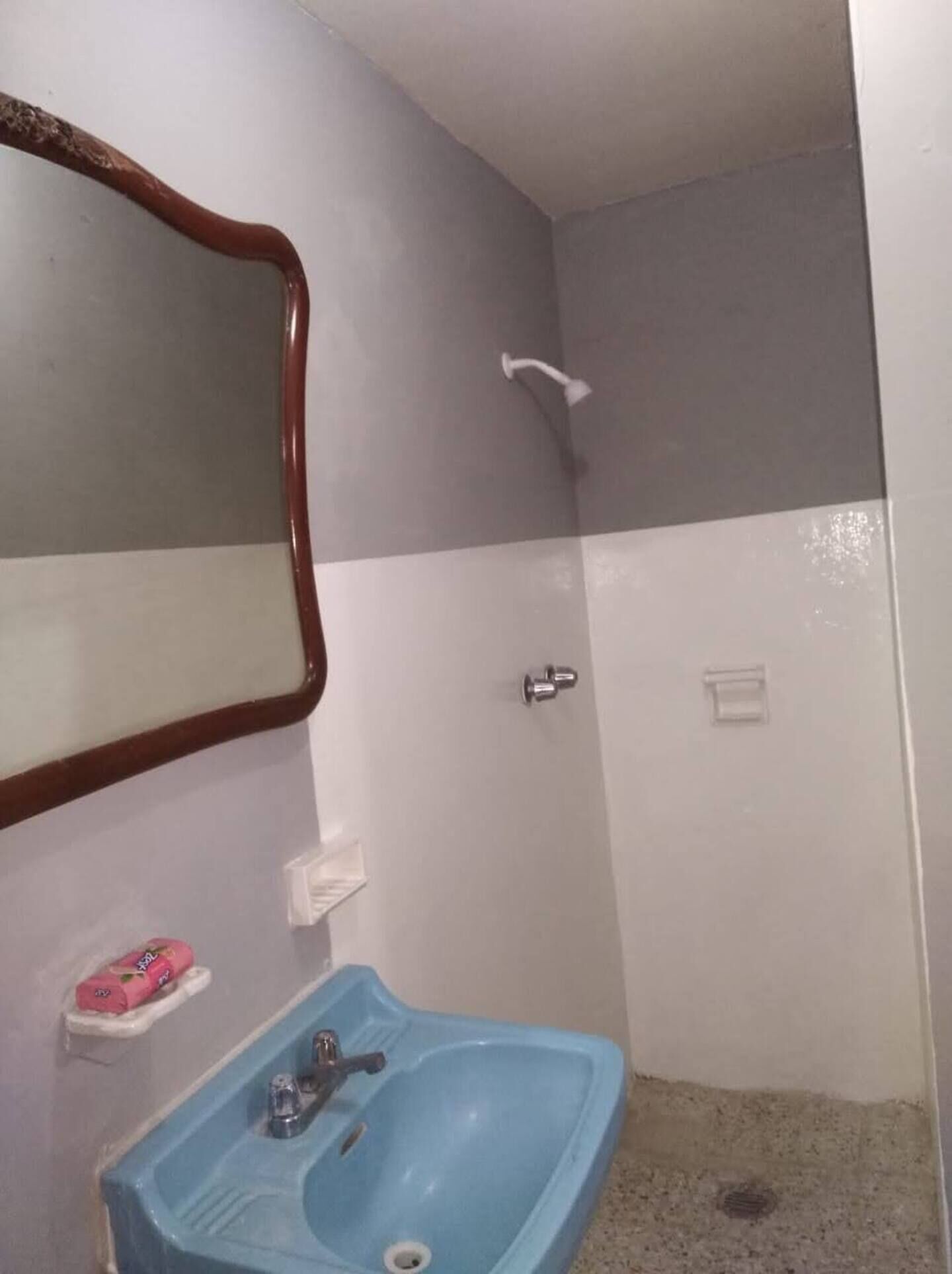 Handtücher, Seife, Toilettenpapier