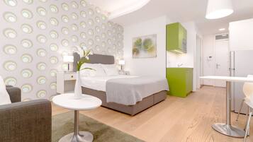 1 bedroom, individually decorated, individually furnished, desk