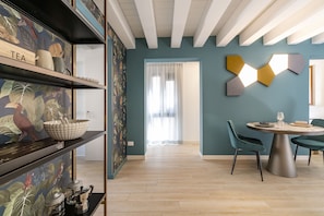 Comfort-Apartment | Eigene Küche | Kühlschrank, Mikrowelle, Herdplatte, Geschirrspüler