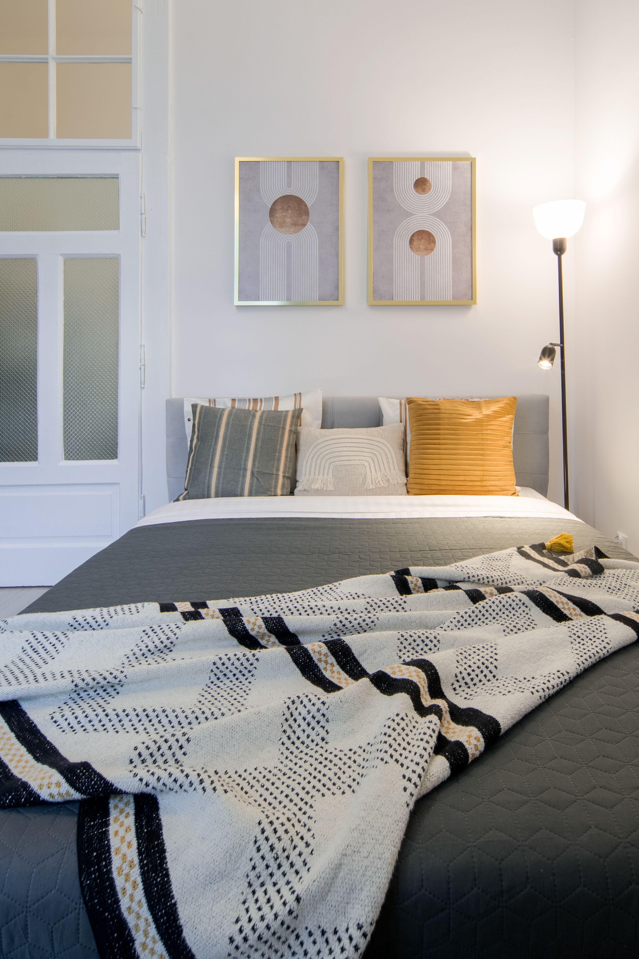 2 bedrooms, desk, iron/ironing board, travel cot