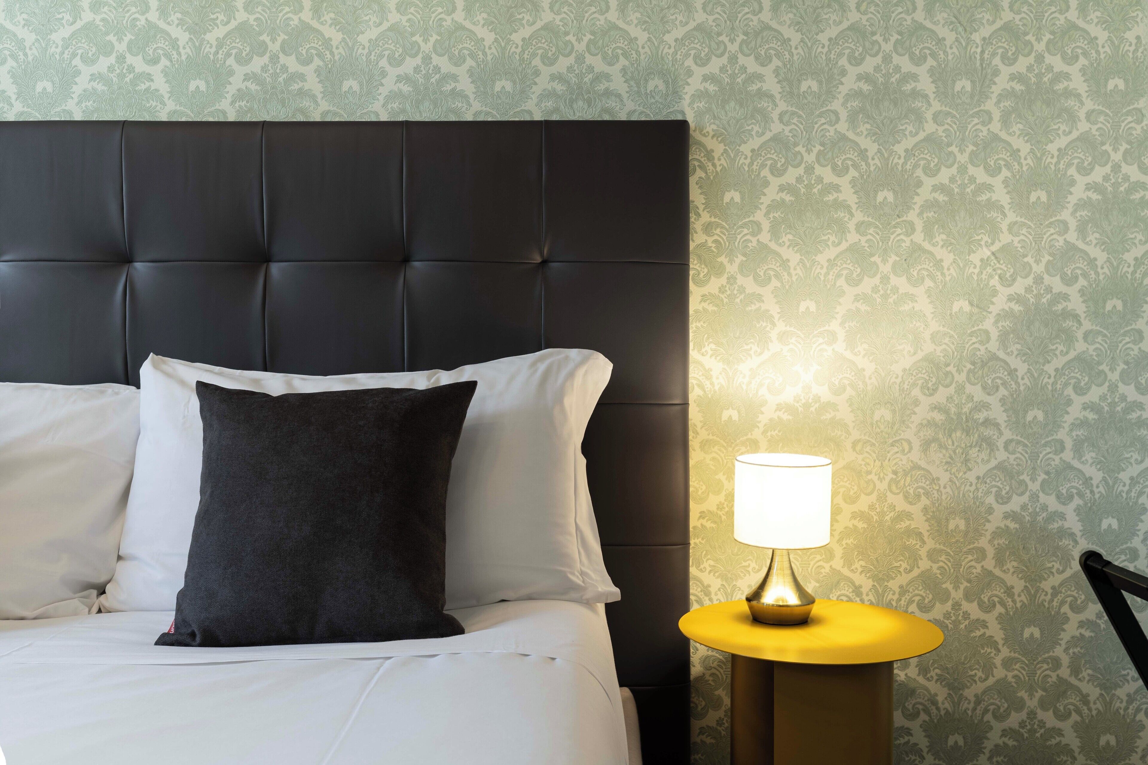 Double Room Green Family n. 1 | Tabla de planchar con plancha, cunas, wifi gratis y ropa de cama 