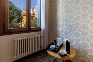 Double Room Green Family n. 1 | เตารีด/โต๊ะรีดผ้า, เปล/เตียงเด็กอ่อน, Wi-Fi ฟรี, ผ้าปูที่นอน