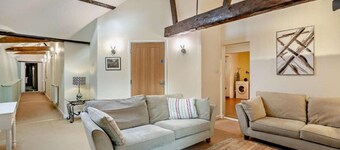 2 Bed Barn conversion