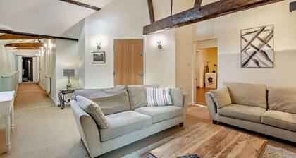 2 Bed Barn conversion