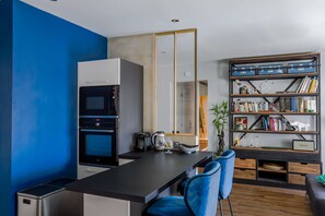 Fridge, microwave, oven, dishwasher