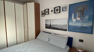 1 bedroom, in-room safe, desk, iron/ironing board