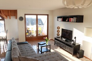 Living area - Ferienwohnung Mainaublick Direkt am Bodensee (Uhldingen-Mühlhofen)