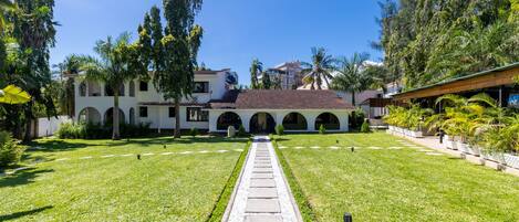 Bagian depan properti