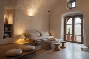 Exclusive Villa, Jetted Tub | In-room safe, individually decorated, individually furnished - Kanava Cave Winery Villa (Santorini)