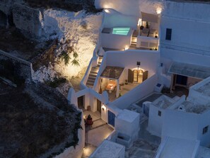 Front of property - Kanava Cave Winery Villa (Santorini)