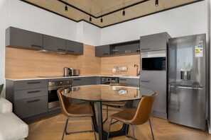 Fridge, microwave, oven, stovetop