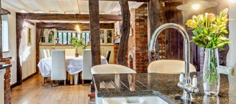 Beautiful 10 Bed Oak beamed Country House