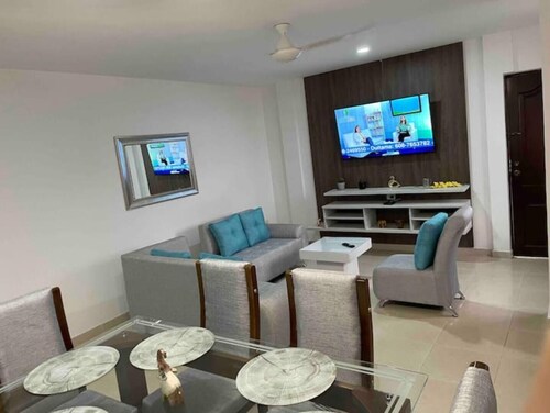 CIC Apto en el Norte de la Ciudad Grupos o Familia