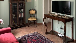 Unclassified image, 4 of 11, button - Charming residence inside a noble palace in the historic center (Rimini)