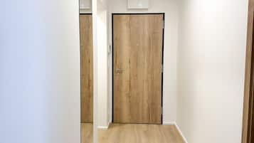 Apartment, 2 Bedrooms, Smoking, Balcony | Interior