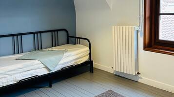 4 chambres, fer et planche à repasser, Wi-Fi gratuit