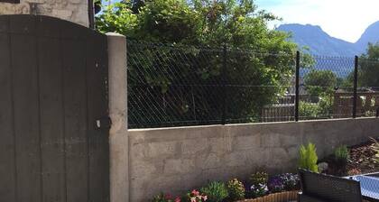 Maison de Charme " Les Cyclamens" à 2 pas à Pied du lac