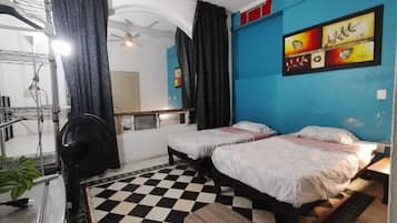Basic Single Room, City View | Premium bedding, desk