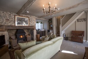 Chicken Run Cottage | บริเวณนั่งเล่น