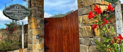 Enceinte de l’hébergement