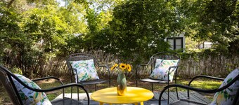 Creeks Edge Peaceful Retreat With Firepit