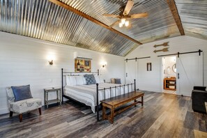 2 habitaciones, decoración personalizada y muebles diferentes