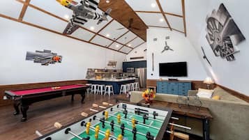 Ferienhaus, Mehrere Betten, Terrasse (1605 Lone Man A & C) | Spielezimmer