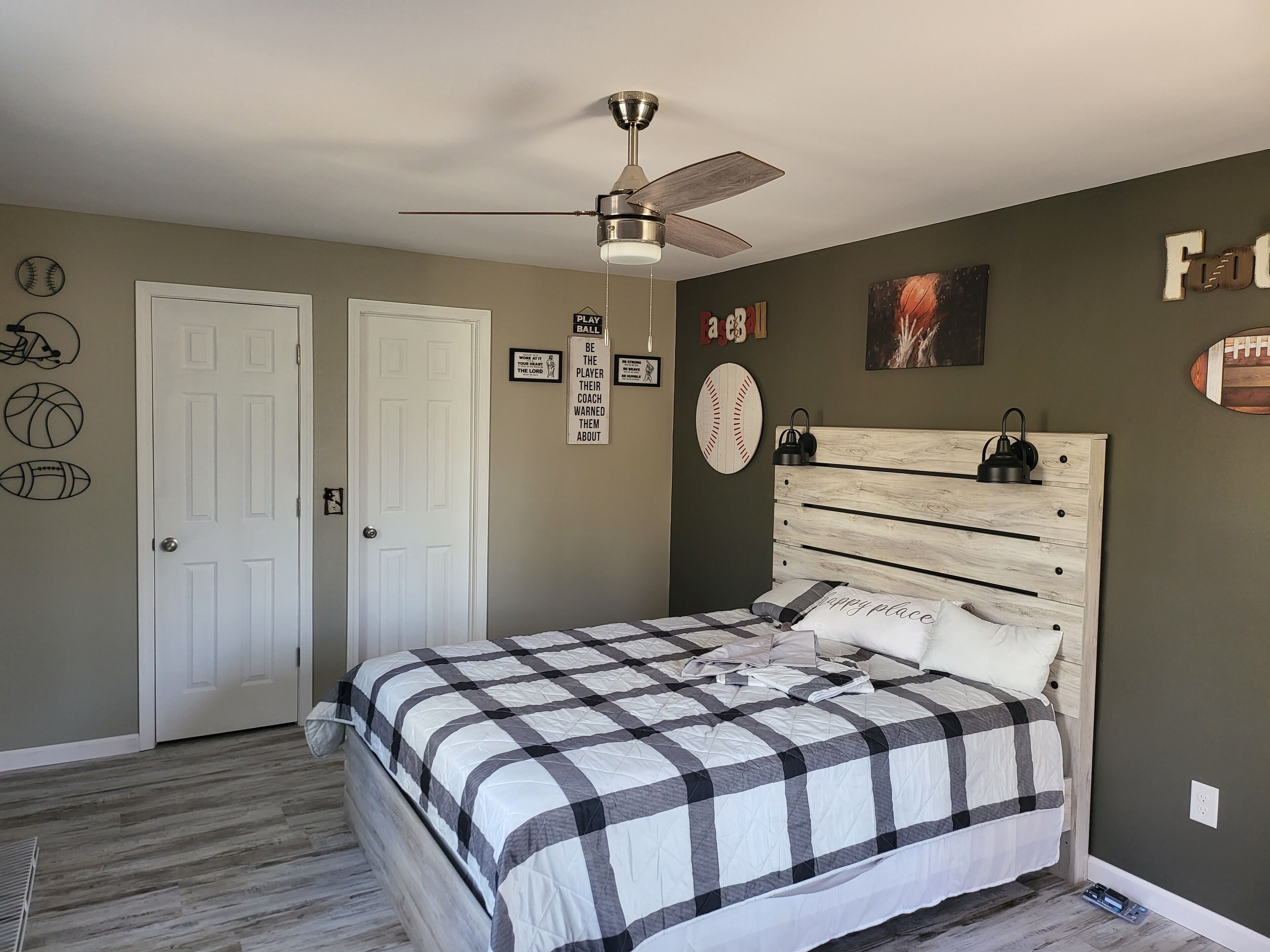 3 quartos, ferros/tábuas de passar roupa, Wi-Fi, roupa de cama